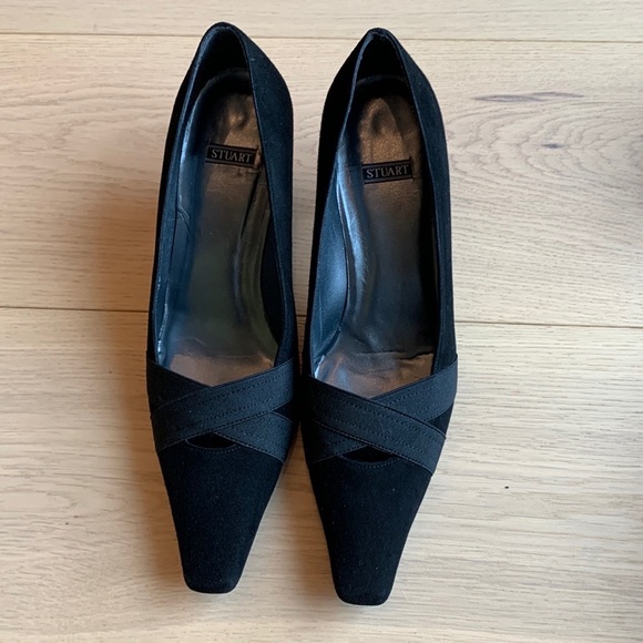 Stuart Weitzman Suede Kitten Heels - Picture 3 of 6